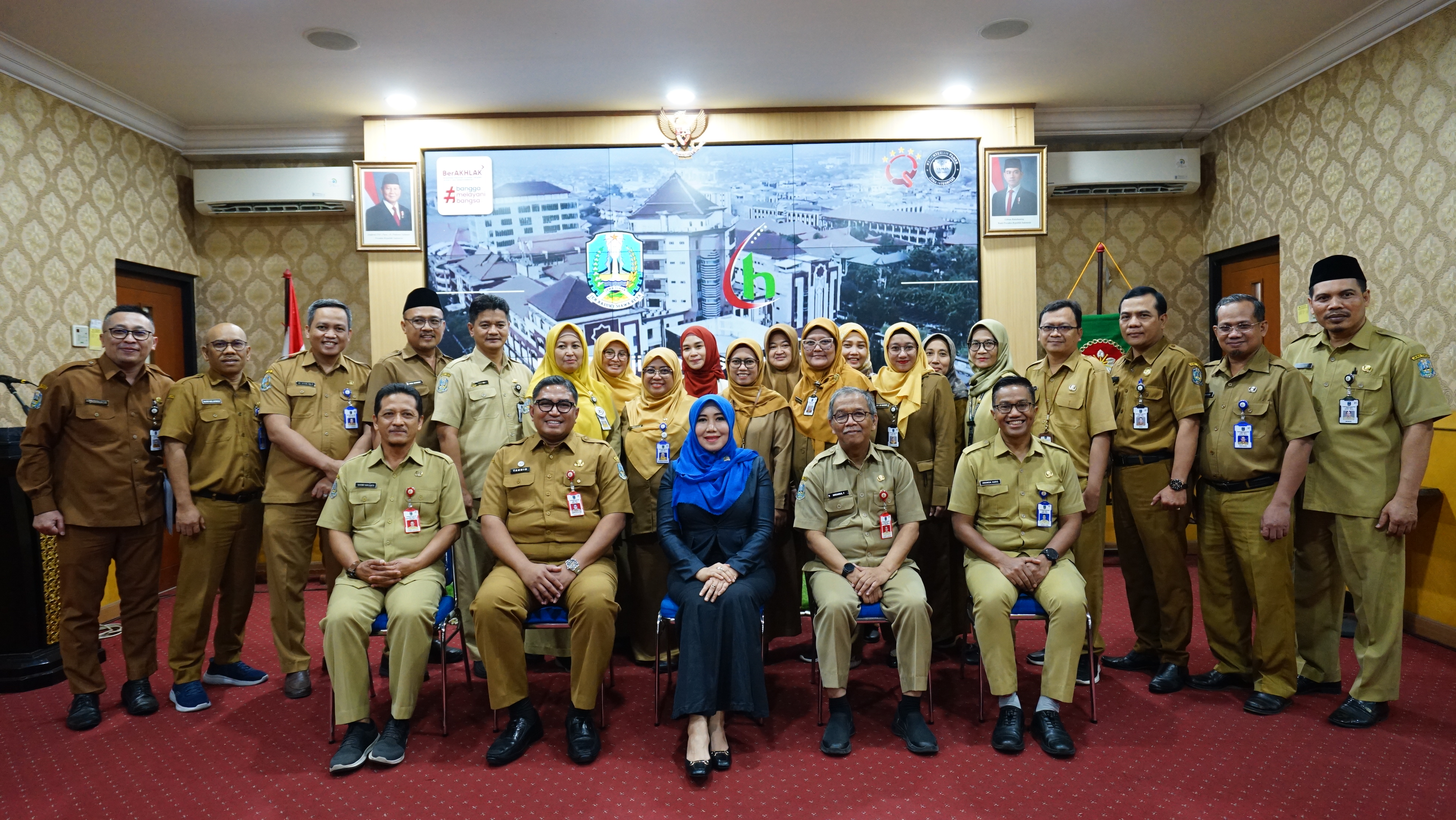 LIA ISTIFHAMA ANGGOTA DPD RI DUKUNG RSUD HAJI JATIM BANGUN GEDUNG KJSU