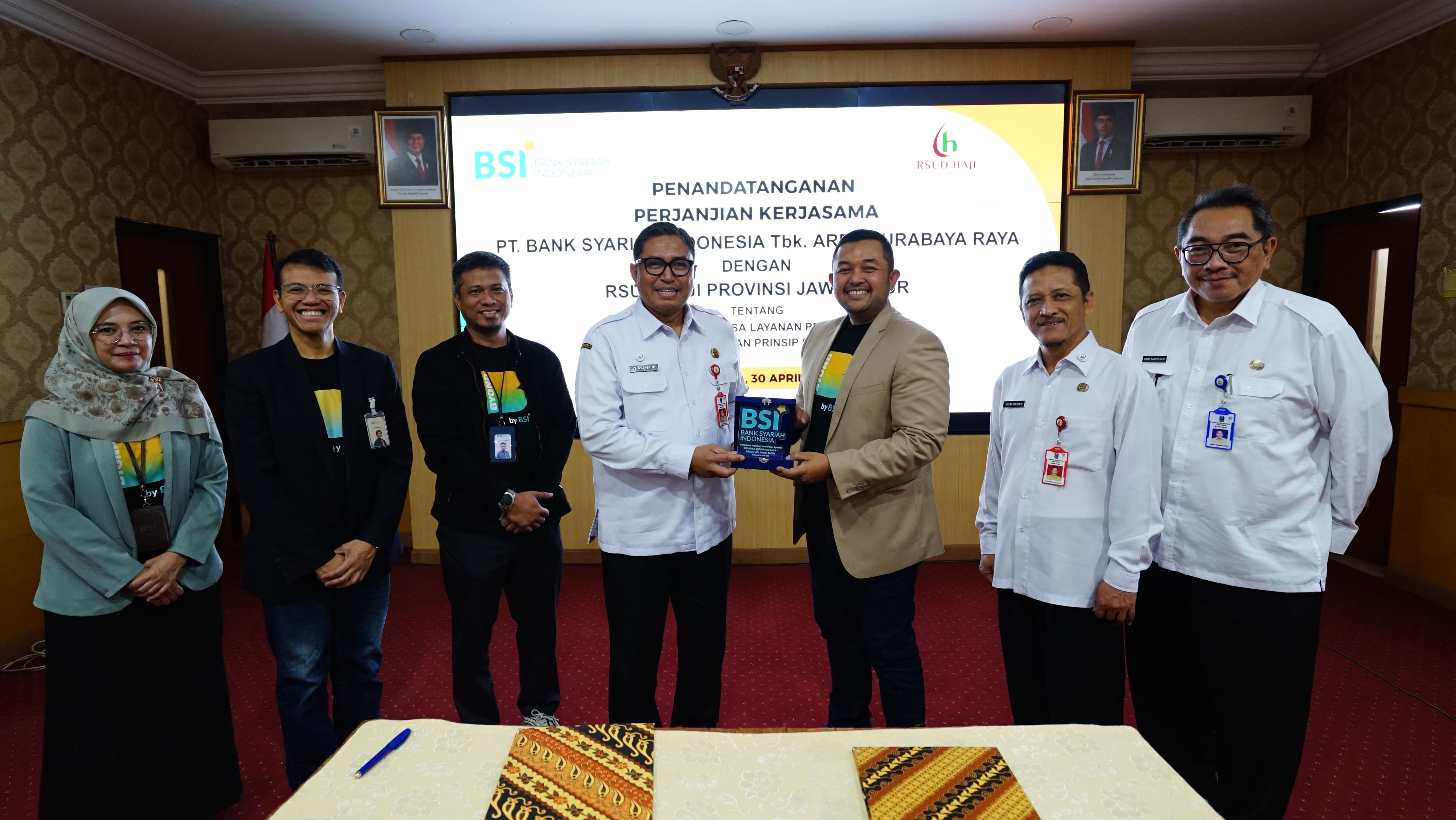 RUMAH SAKIT UMUM DAERAH HAJI ADALAH RUMAH SAKIT ISLAM BEGITU SAMBUTAN DIREKTUR RSUD HAJI DALAM ACARA PENANDATANGAN PERJANJIAN KERJASAMA DENGAN BANK SYARIAH INDONESIA