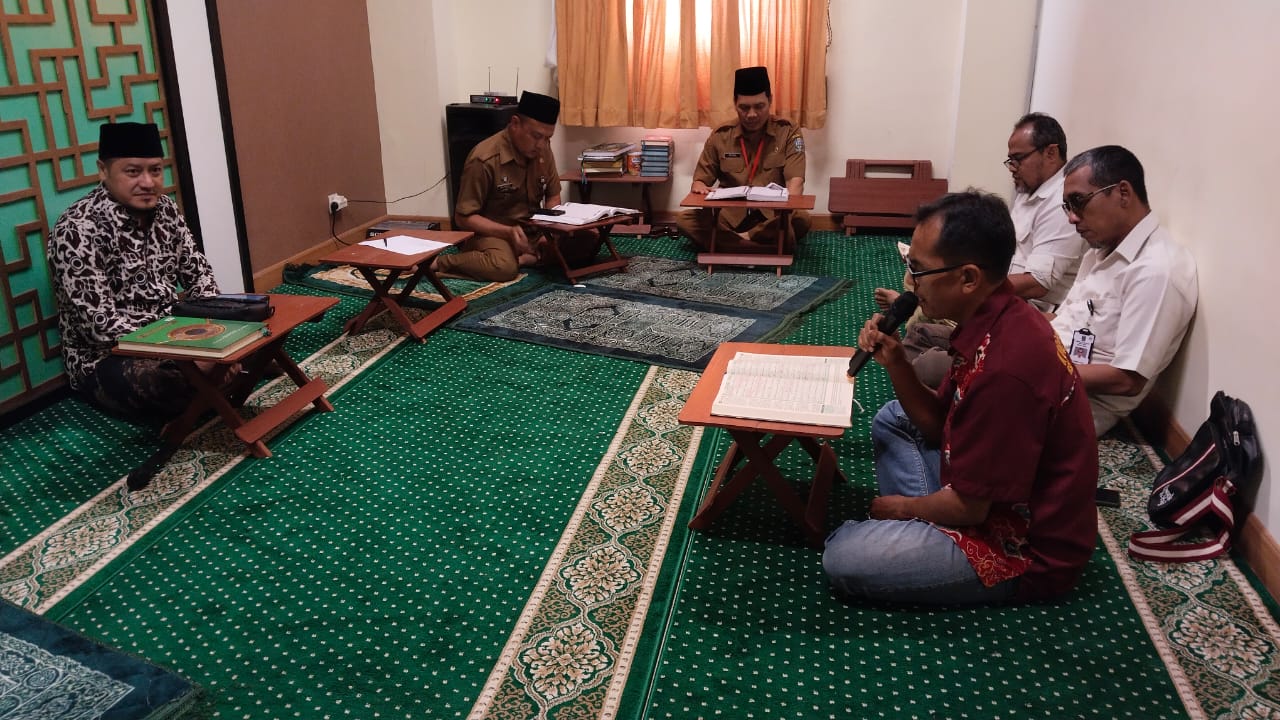 Khotmil Qur'an sebagai Upaya Spiritual RSUD Haji Untuk Meraih Predikat WBBM Dalam Pembangunan Zona Integritas Tahun 2025