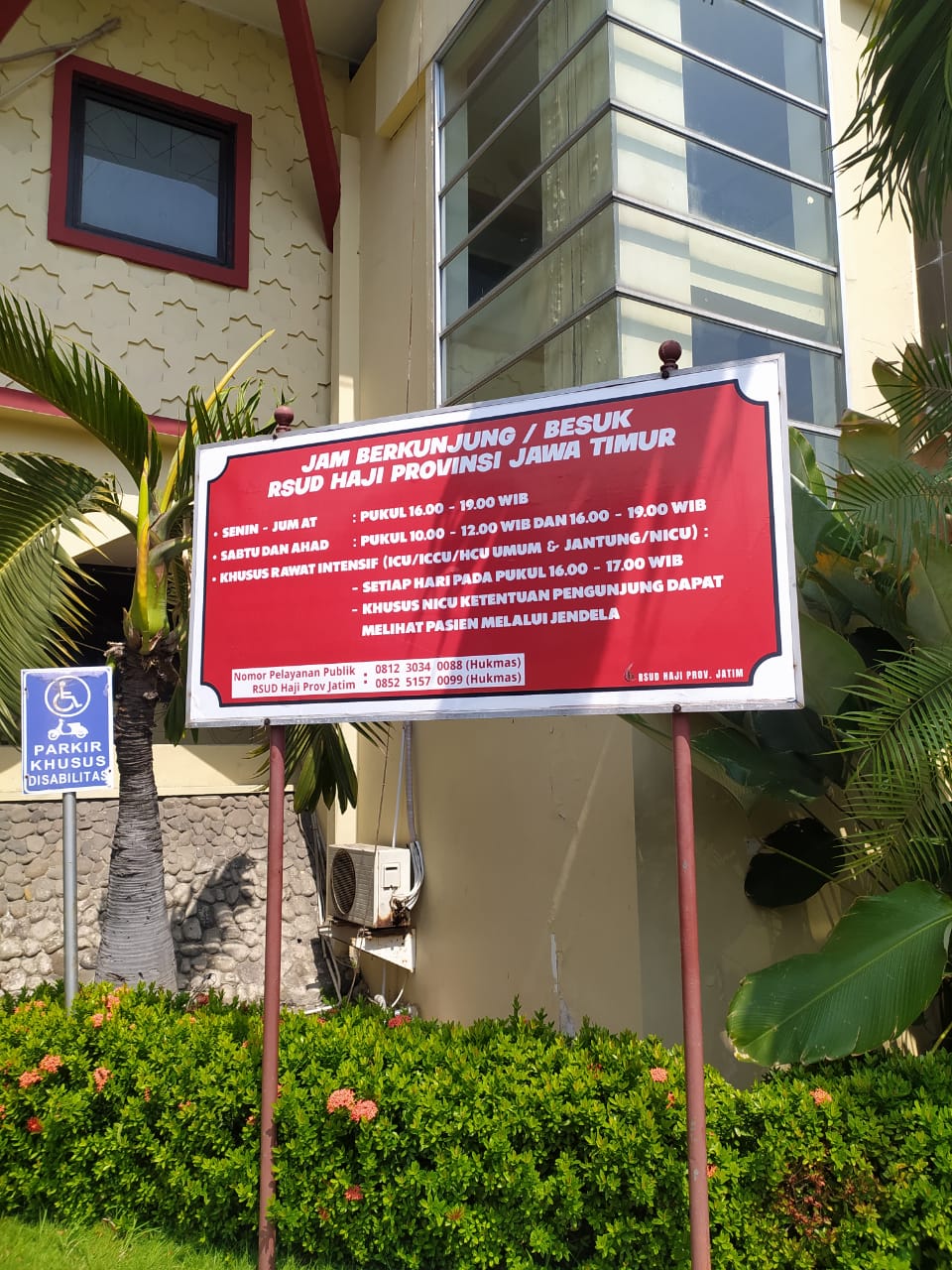 JAM BERKUNJUNG DI RSUD HAJI PROVINSI JAWA TIMUR