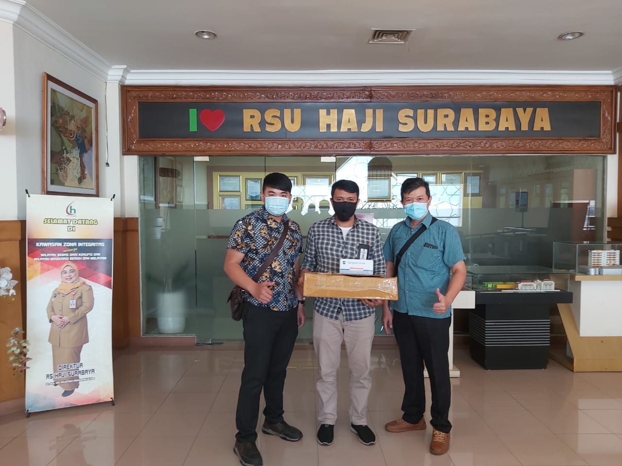 Penerimaan Bantuan dan Donasi dari PT.SANBE dan Perorangan (Bpk. Andre) Bagi Petugas Kesehatan Penanganan COVID-19 di RSU Haji Surabaya