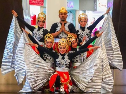 LOMBA SENAM CUCI TANGAN DALAM RANGKA HARI KESEHATAN NASIONAL DENGAN TEMA "SEMARAK HIDUP SEHAT DI ERA MILENIAL GENERASI SEHAT INDONESIA UNGGUL