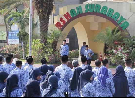 Upacara Bendera Dalam Rangka *HUT KORPRI Ke-48 Tahun 2019 Dengan Tema " KORPRI : Berkarya, Melayani dan Menyatukan Bangsa"