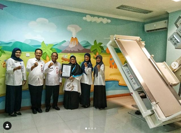 PEMBUKAAN OPERASIONAL PESAWAT X-Ray FLUOROSCOPY OLEH DIREKTUR RSU HAJI SURABAYA