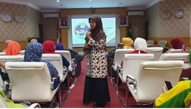 Seminar Jumpa Pelanggan RSU Haji Surabaya dengan tema Cegah Obesitas dan Penyakit Kardiovaskuler dengan Pola Hidup Sehat.